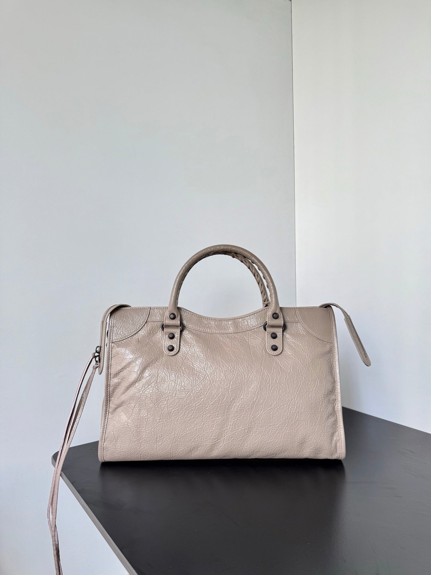 Beige Medium Balenciaga Le City Bag
