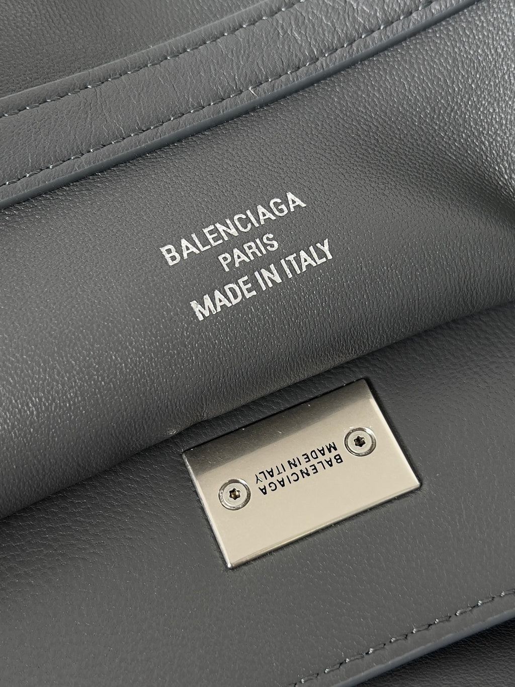 Cloud Grey Medium Balenciaga Rodeo Bag