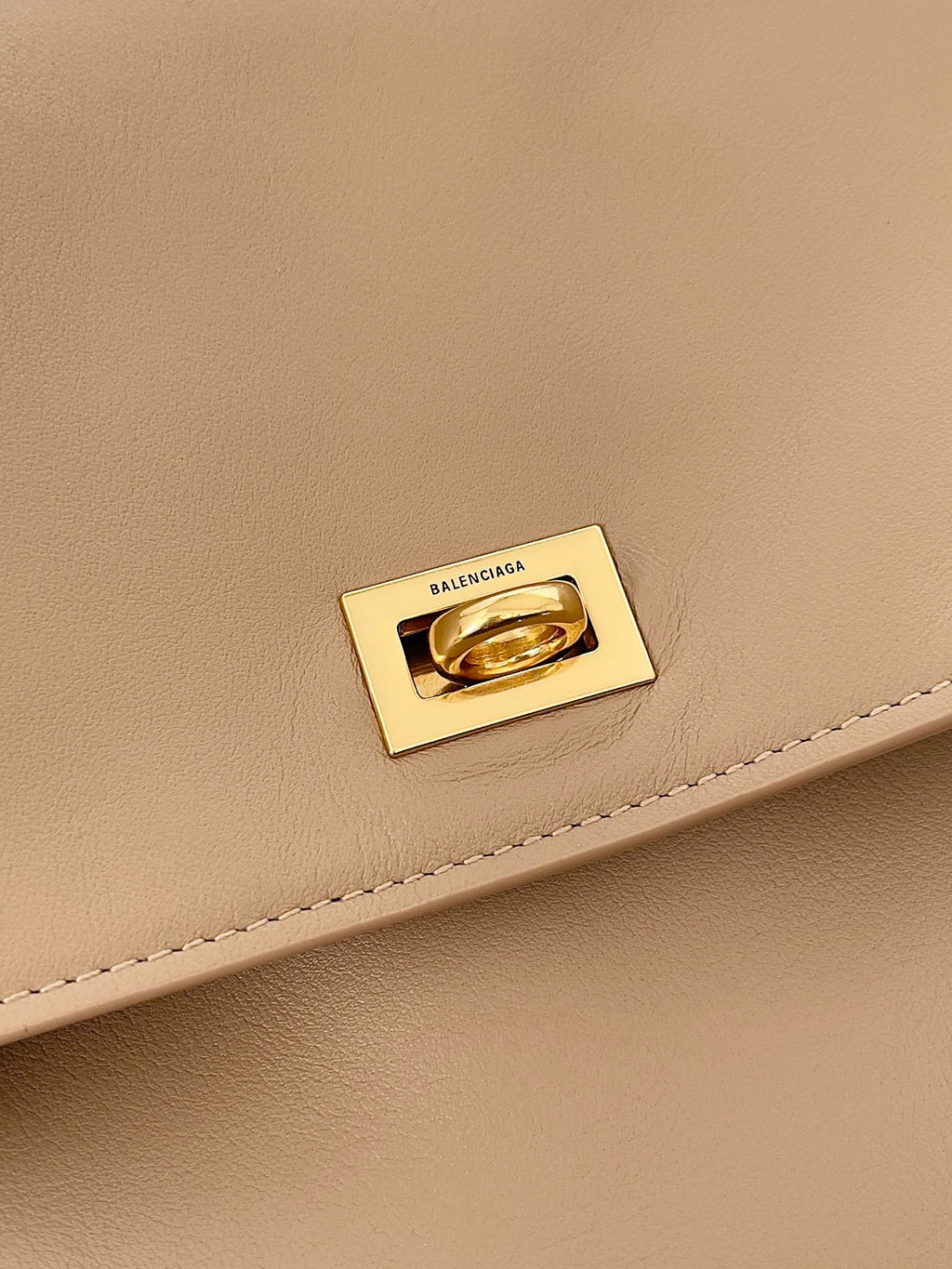 Beige Balenciaga Medium Rodeo Bag