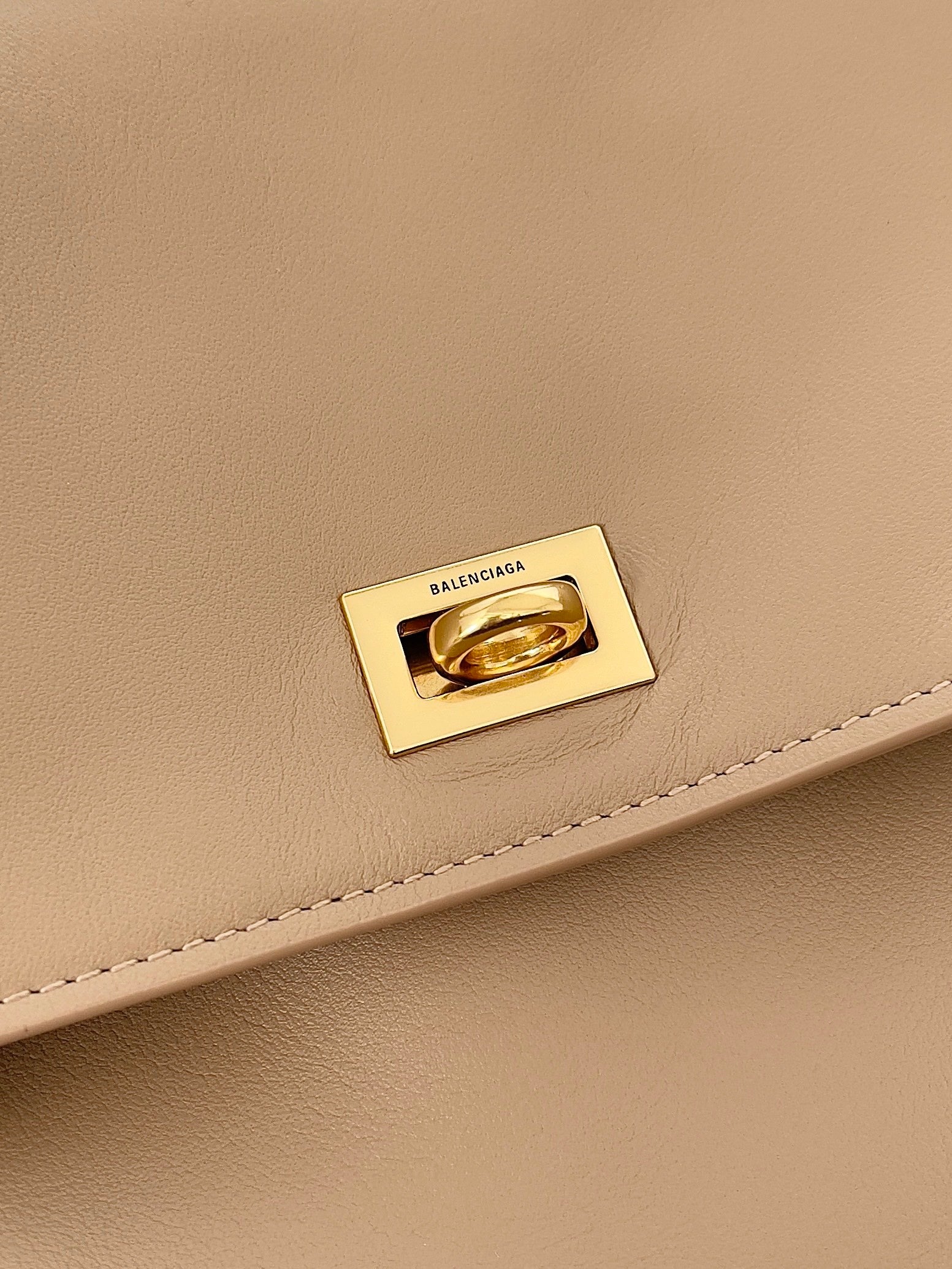 Beige Balenciaga Medium Rodeo Bag