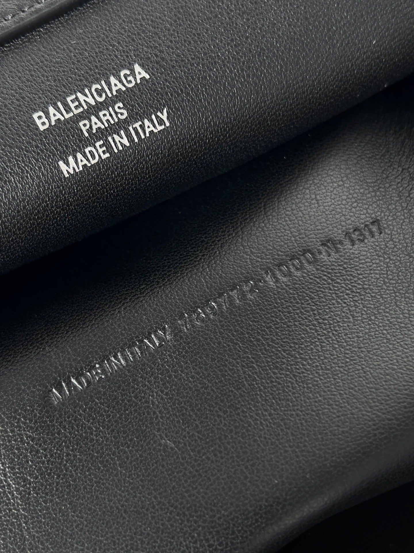 Black Medium Balenciaga Rodeo Bag